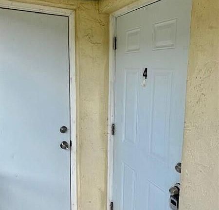 4th image of 3801 SW 60th Ave #3