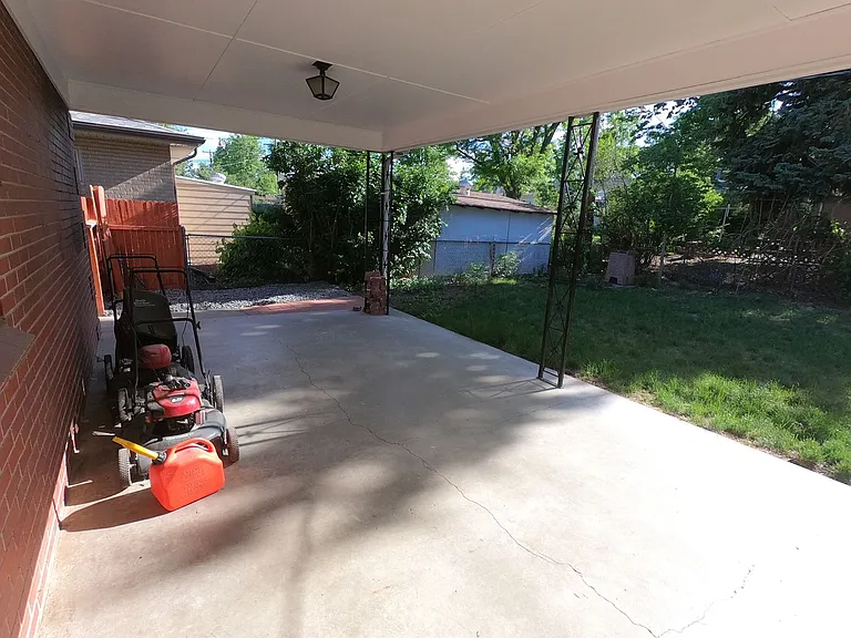 245 Garnet St — Photo 6