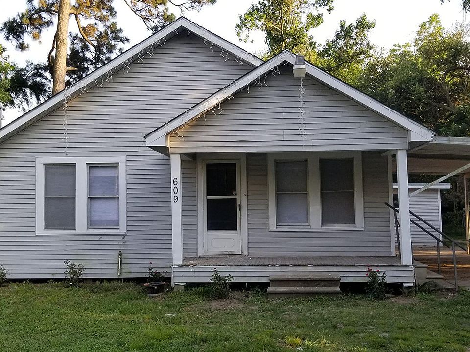 1st image of 609 San Jacinto St