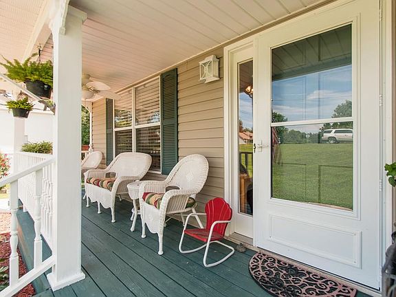 2nd image of 1005 Pointe Trace Dr