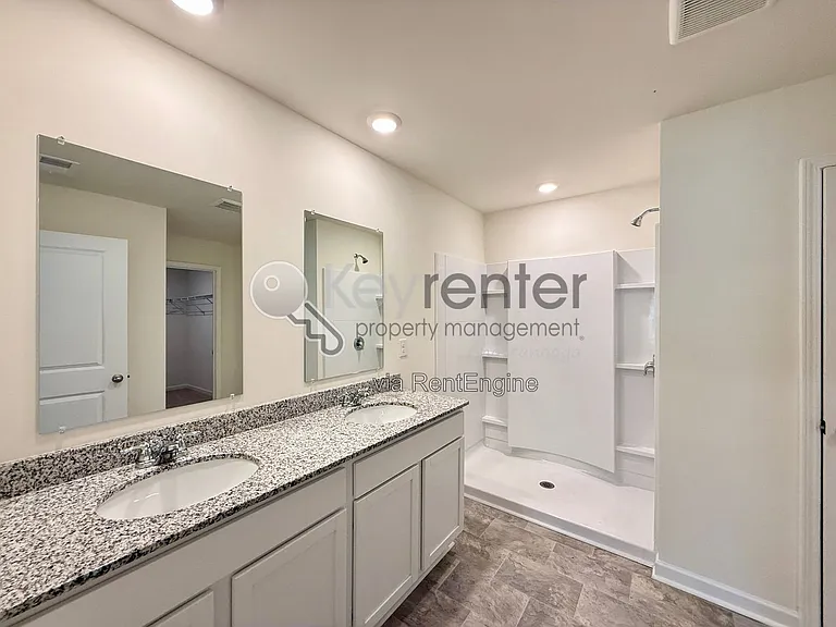 81 Draft St — Photo 11