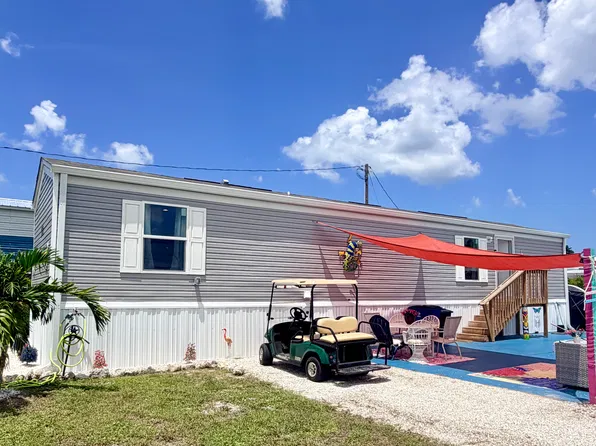 4714 Sandpiper Dr, Saint James City, FL 33956