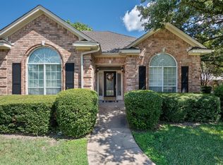 3008 Gleneagles Dr, Ennis, TX 75119
