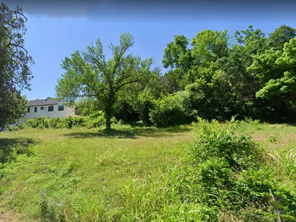 1316 Compton St, Dallas, TX 75203