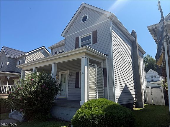 3rd image of 1068 Virginia Ave