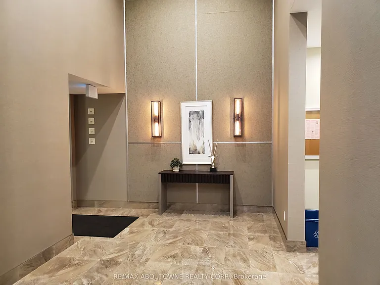 2490 Old Bronte Rd #205 — Photo 18