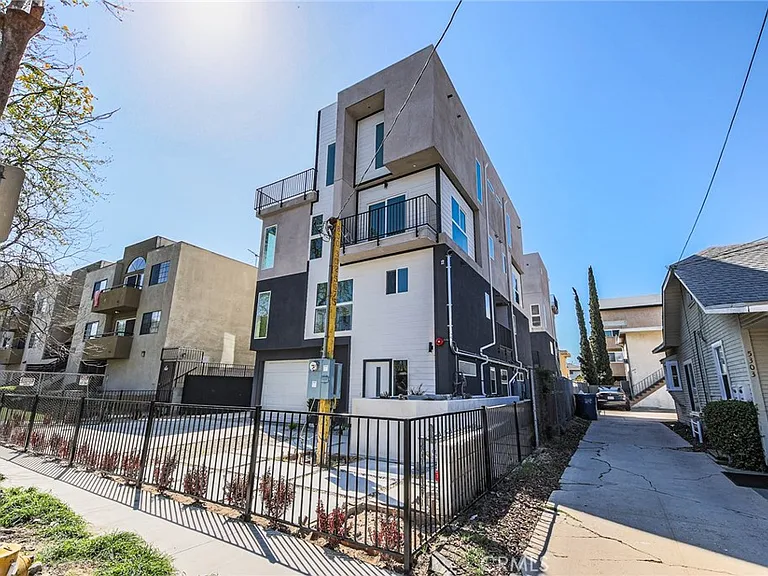 5265 Cartwright Ave #5263 — Photo 11