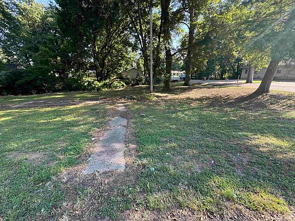 2nd image of 327 Canal Ave E