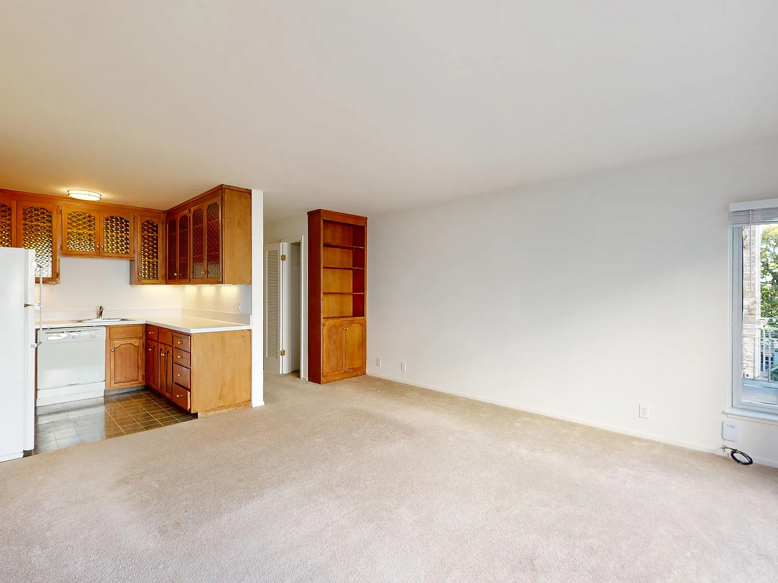 Charming 1-Bedroom, 1-Bathroom Apartment Across From Alta Plaza Park 2321 Scott St #3 - Has Carpe... — Photo 4