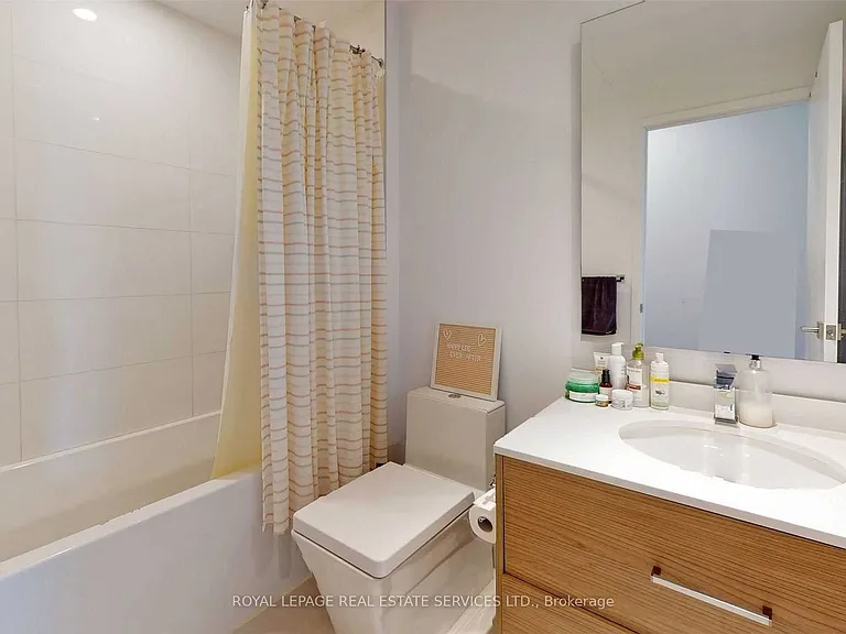 488 University Ave #2703 — Photo 28