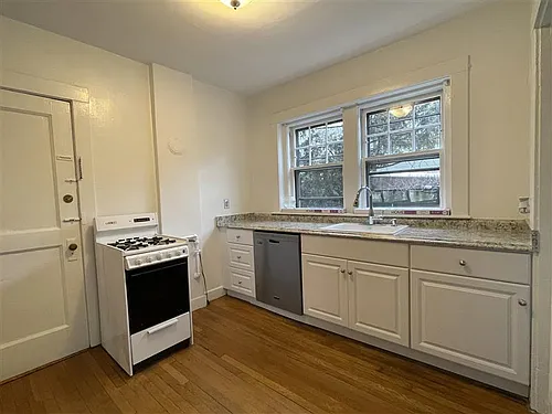 168 Norfolk St Photo 1 168 Norfolk St Photo 1