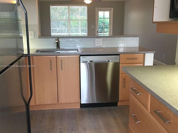 5th image of 4025 N Federal Hwy APT 222A