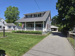 402 Park Ave, Yale, MI 48097