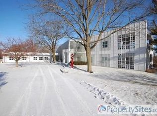 3601 Southern Hills Dr, Des Moines, IA 50321