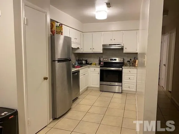 1010 Sandlin Pl, Raleigh, NC 27606