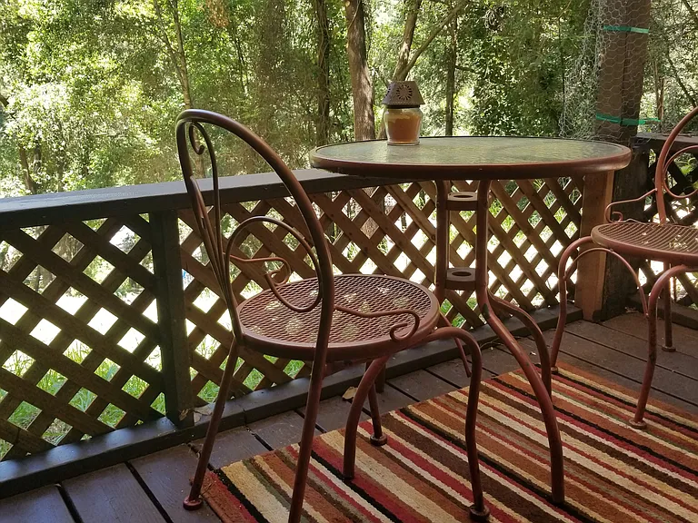 1084 Fern Ave — Photo 10