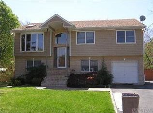 342 Atlantic Ave, Bay Shore, NY 11706