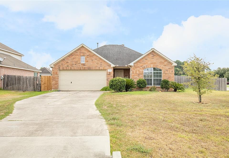 1st image of 33002 Kinley Ann Ct