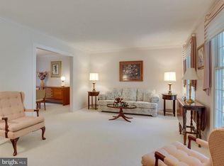 1325 Quail Ridge Dr, Reston, VA 20194