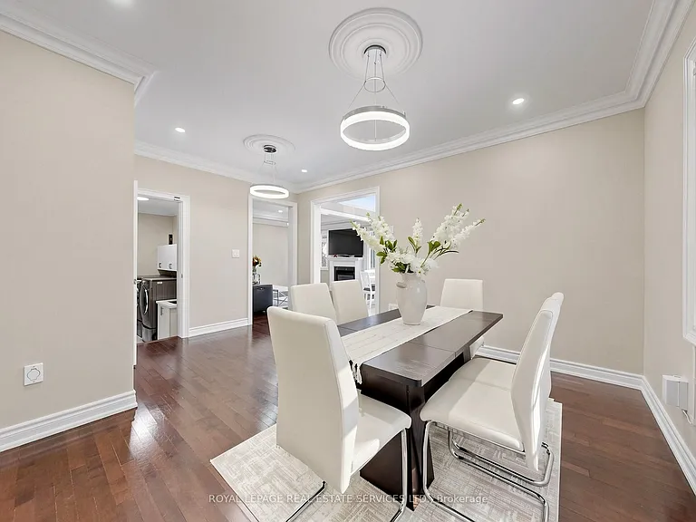 1158 Atkins Dr — Photo 16