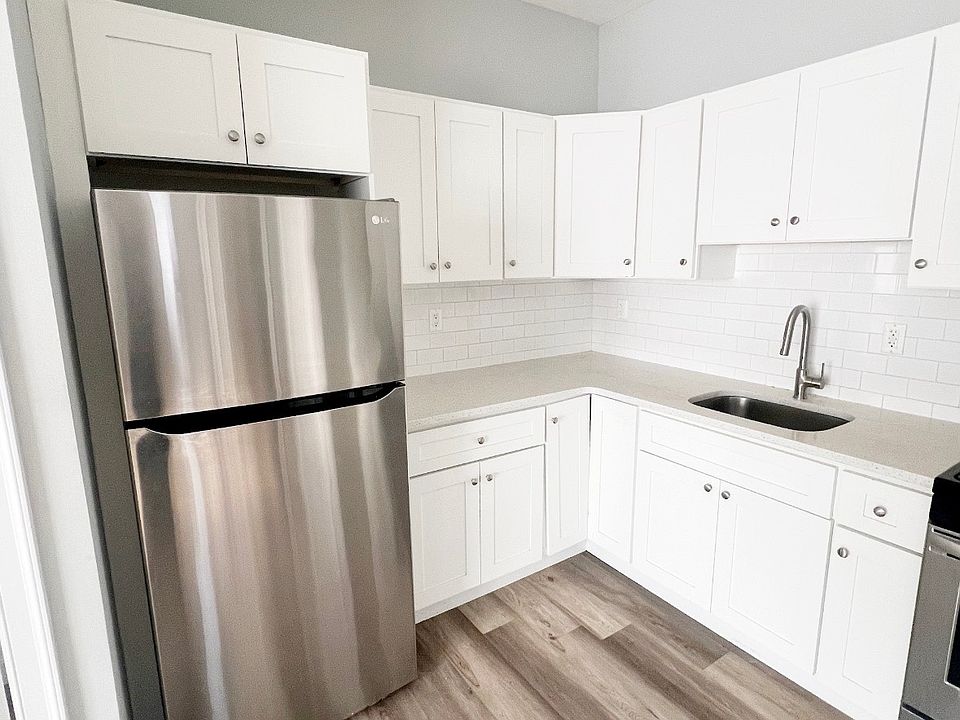 1st image of 36 Auburn St #5