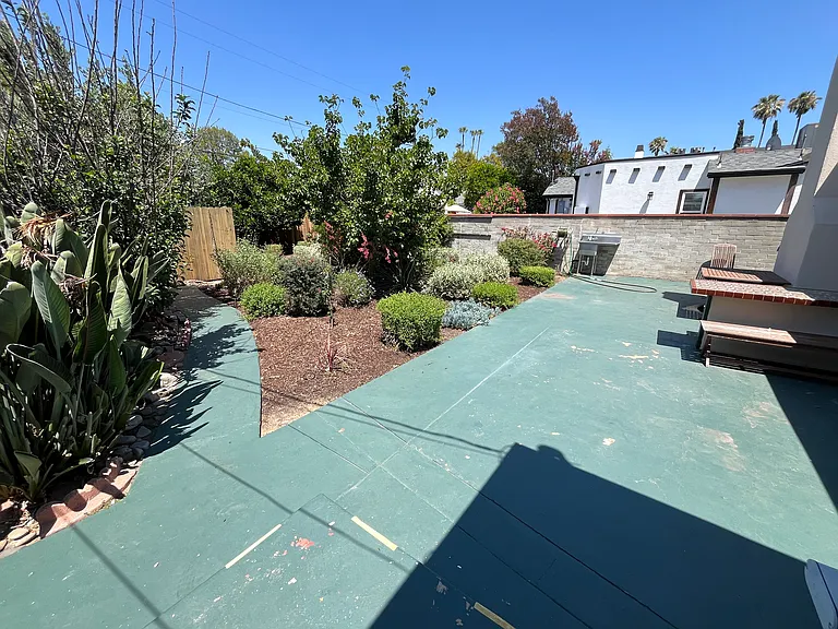 14733 McCormick St — Photo 15