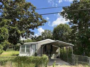 1616 Bonham St, Orange, TX 77630