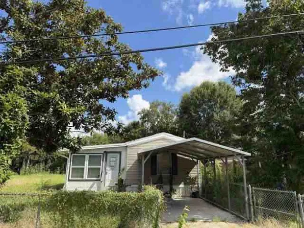 1616 Bonham St, Orange, TX 77630