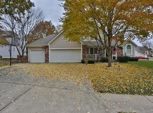 4245 SW Clipper Ln, Lees Summit, MO 64082