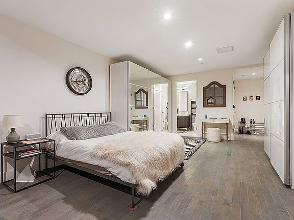 5th image of 416 W 52nd St APT 225