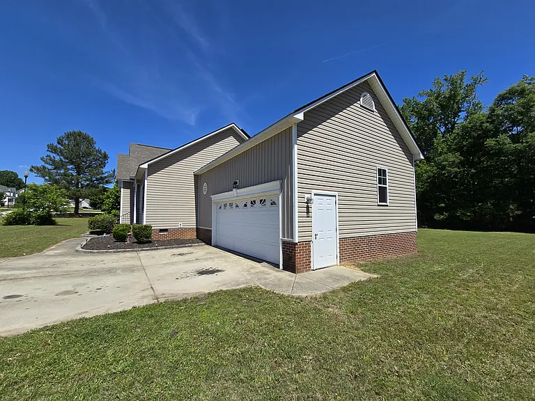 1421 Tawny View Ln — Photo 4