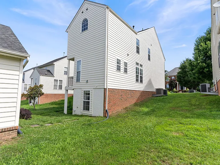 2531 Transom Pl — Photo 50