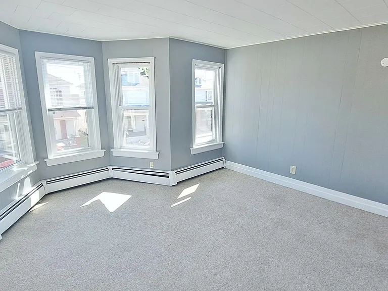 510 Stock St — Photo 5