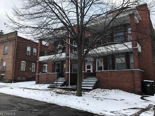 1st image of 1388 W 91st St