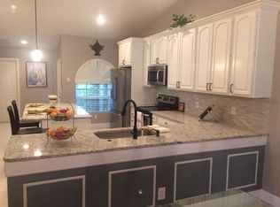 2198 Stacil Cir, Naples, FL 34109