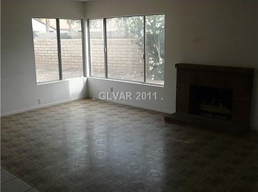 2nd image of 6946 Quarry Dr