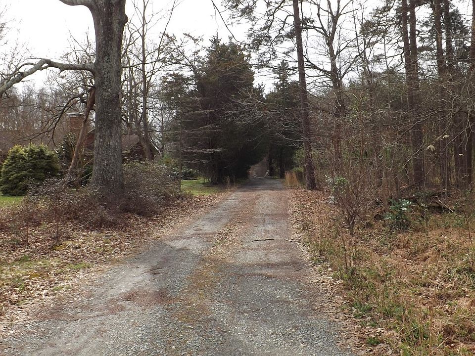 2nd image of 5102-A Liberty Rd