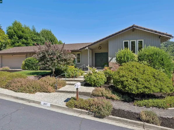 267 Fernwood Dr, Moraga, CA 94556