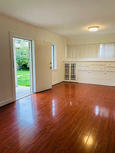 111 S Olive Ave #3 Photo 1