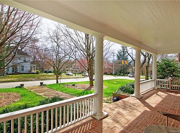 5th image of 526 W End Ave