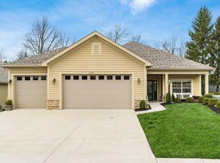1126 Cross Creeks Rdg, Pickerington, OH