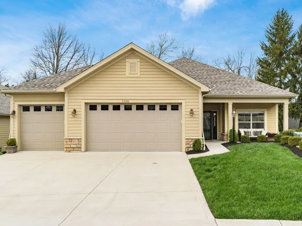 1126 Cross Creeks Rdg, Pickerington, OH 43147