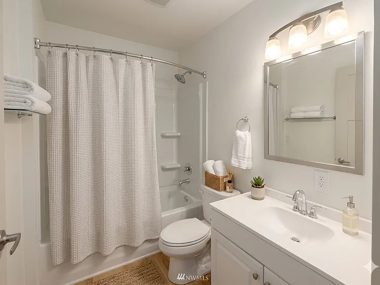 816 21st Ave — Photo 11