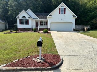 100 Wood Bend Ct, Clayton, NC 27520