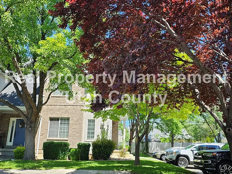 42 W 680 N — Photo 1