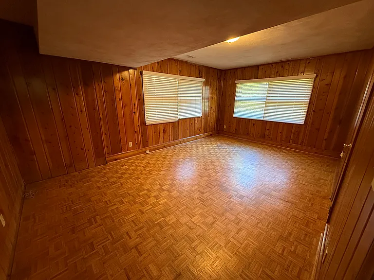 5026 Allison Ave — Photo 9