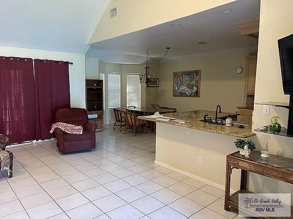 5th image of 1053 Quail Hollow Dr
