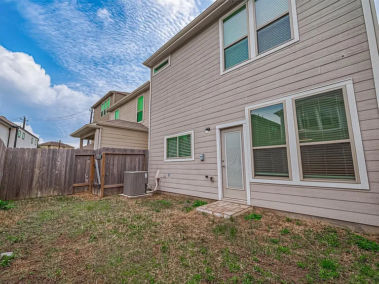 10511 Blankiet Ln — Photo 44