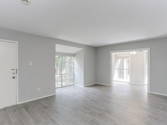 4th image of 12633 Memorial Dr APT 90