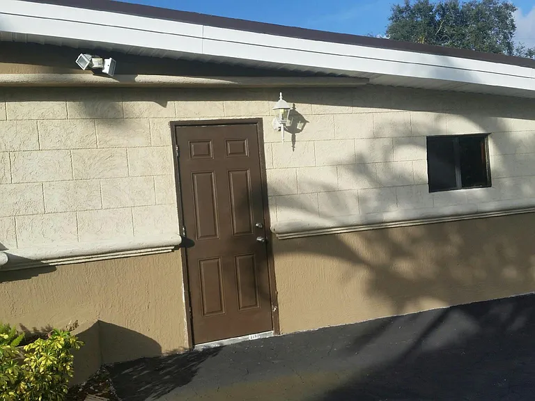 7111 SW 11th St #EFFICIENCY — Photo 7